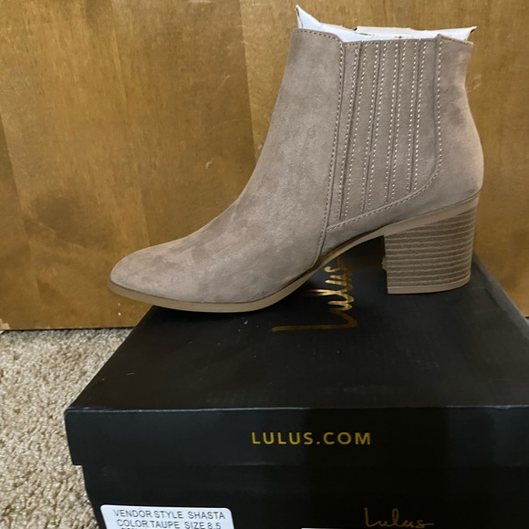 New with tags - Picture 2 of 4